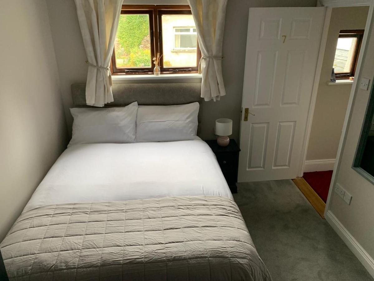 Madelines Accommodation Tinahely Eksteriør bilde